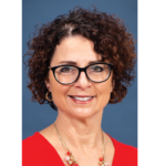 Gwen Tombergs is owner of Fresh Start Living QC, a professional packing, moving and decluttering company.