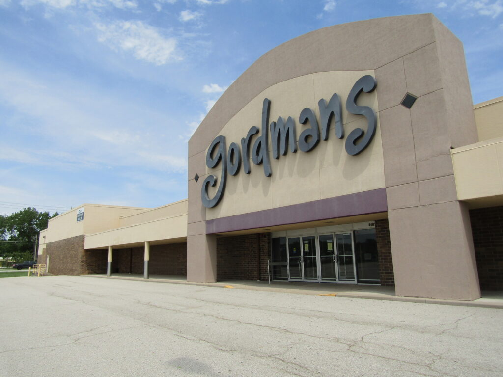 Harbor Freight is making plans to move a new store into the former Gordmans store site near SouthPark Mall