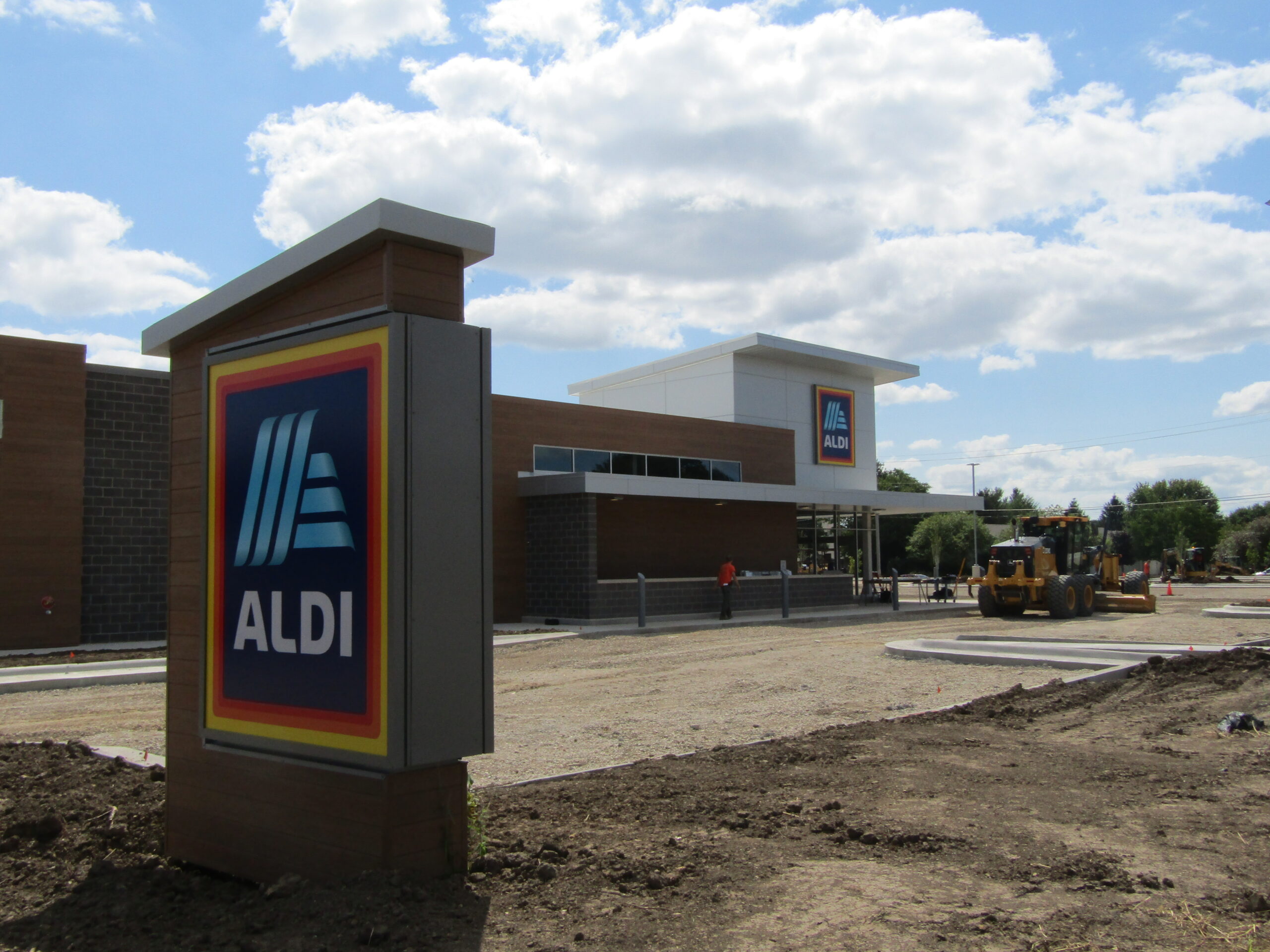 Aldi store to open Sept. 1 in Bettendorf