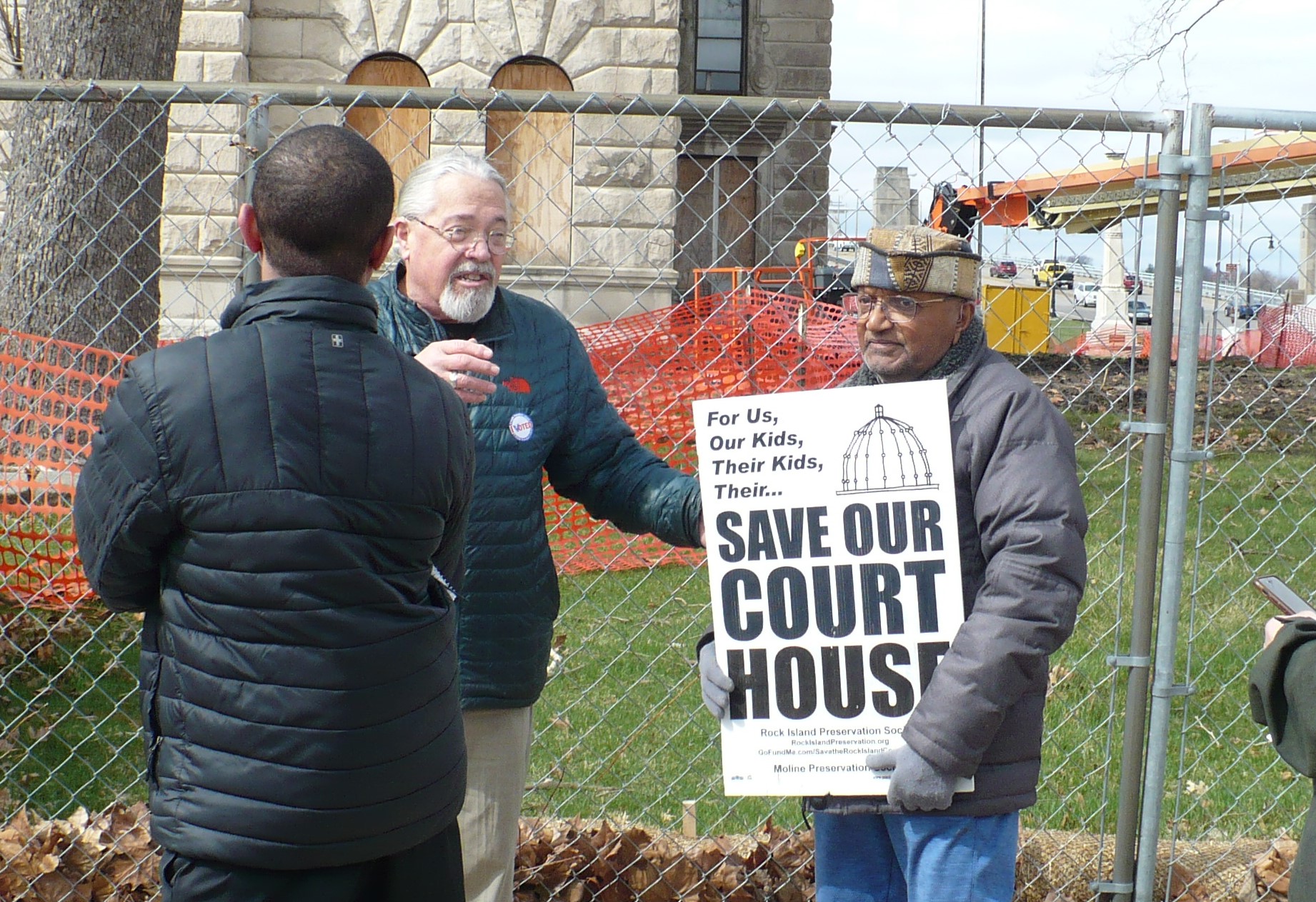protesters-gather-for-last-gasp-of-old-ri-county-courthouse