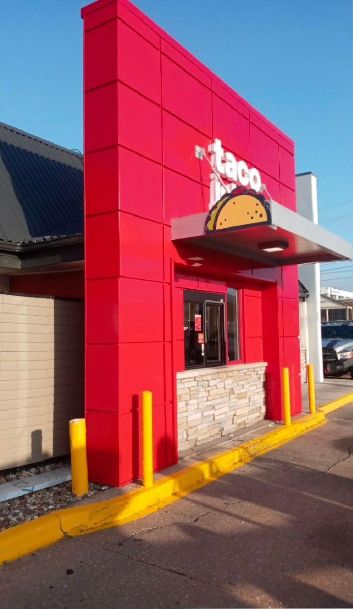 Taco John’s reopens Davenport restaurant