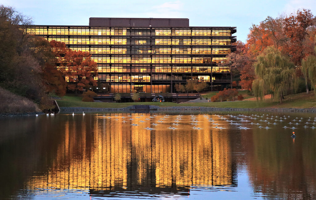 John deere economic earnings layoffs, job cuts,
