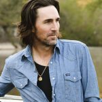 Jake Owen birdies for charity