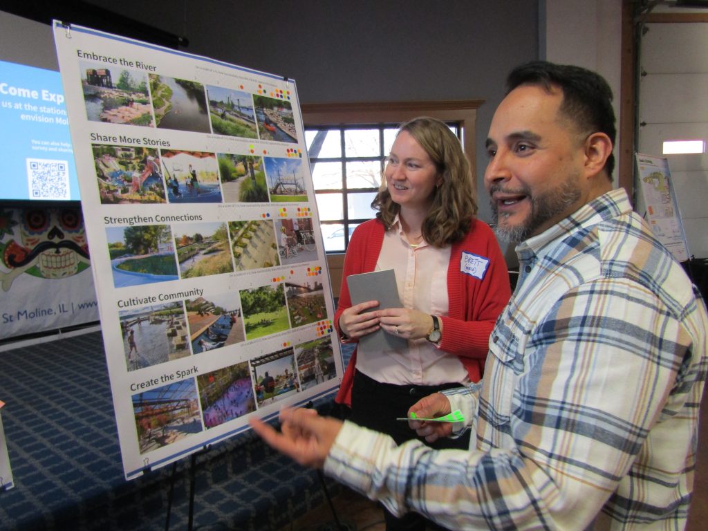 Moline Riverfront Mercado on Fifth