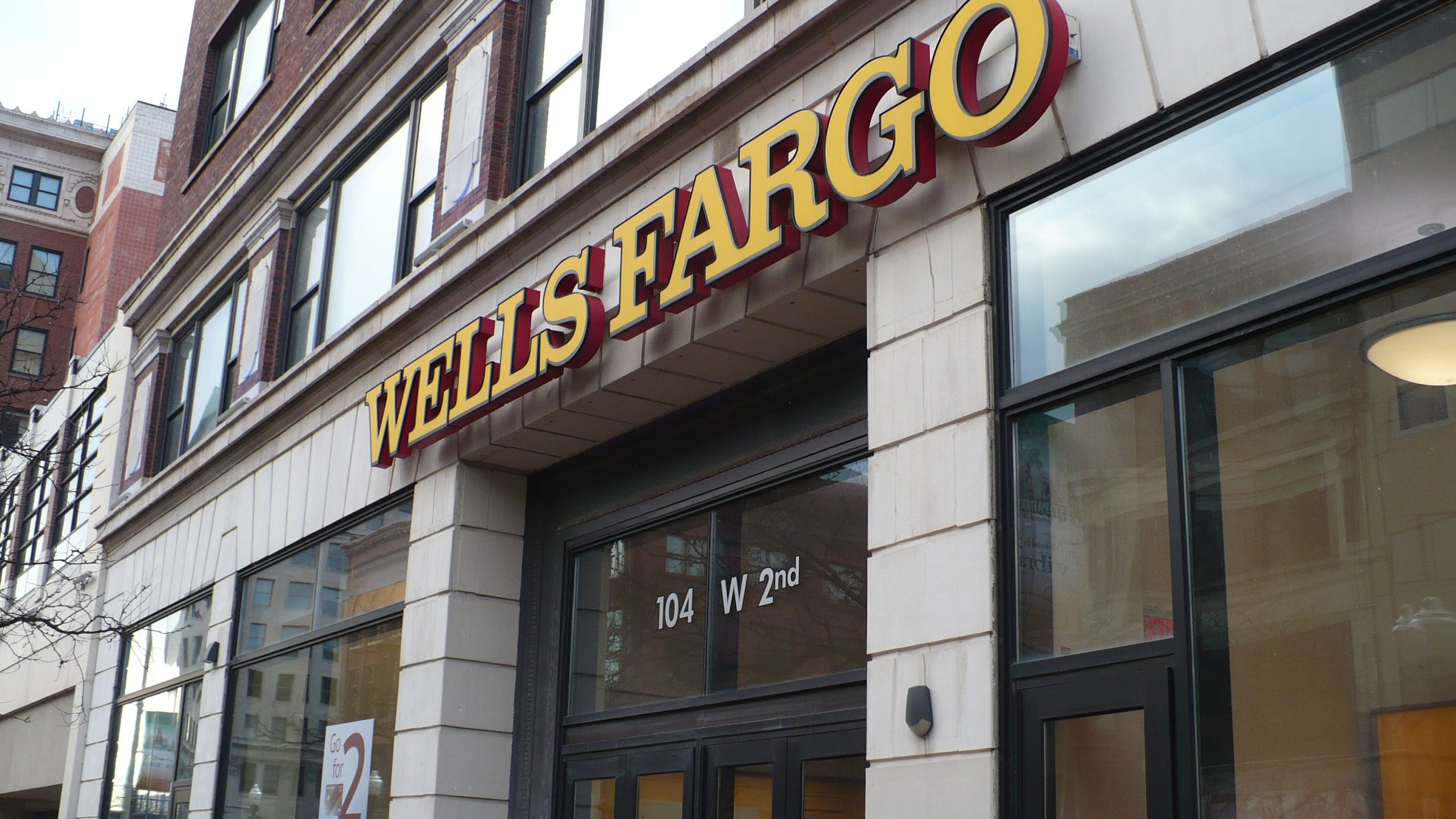 Wells Fargo closes downtown Davenport branch