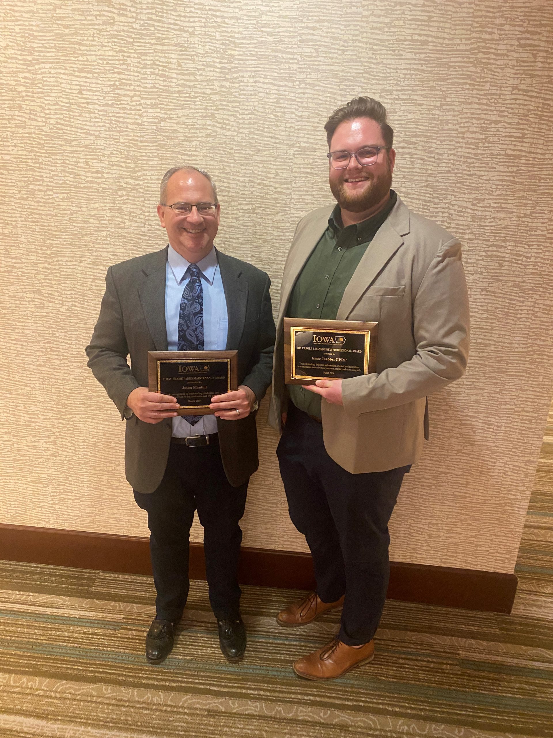 Bettendorf parks, public works employees nab awards