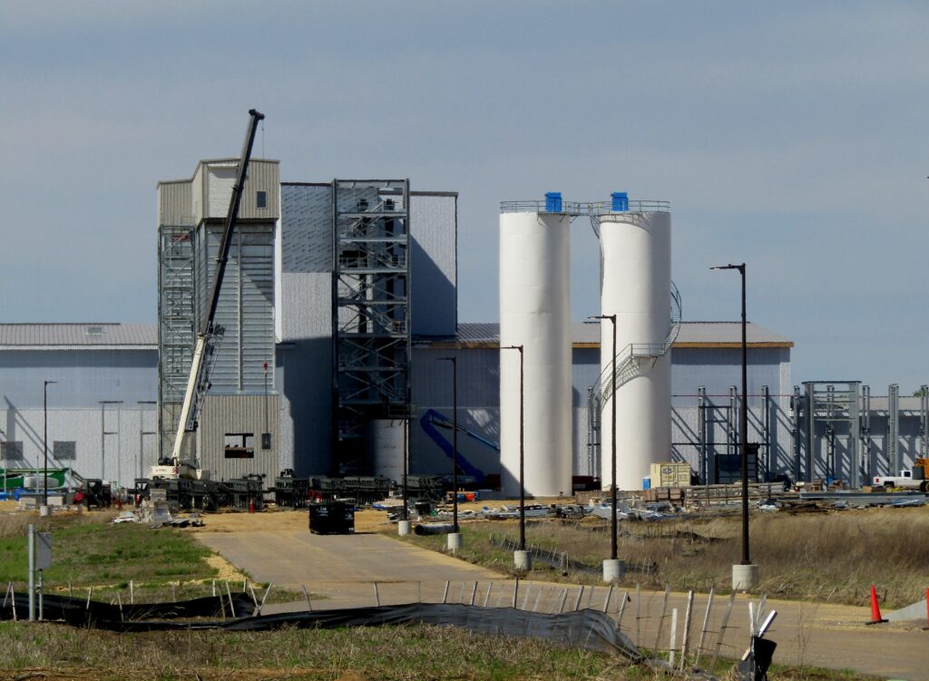 A new $224 million Atlas Roofing Corp. asphalt shingle manufacturing plant will be open for business in a few months in Clinton, Iowa. CREDIT DAVE THOMPSON