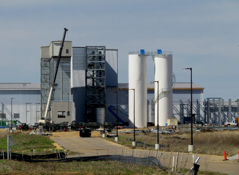 A new $224 million Atlas Roofing Corp. asphalt shingle manufacturing plant will be open for business in a few months in Clinton, Iowa. CREDIT DAVE THOMPSON